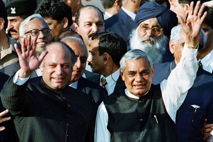 Nawaz-Sharif-and-his-Indian-counterpart-Atal-Bihari-Vajpayee