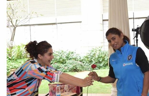 Taapsee-Pannu-and-Mithali-Raj