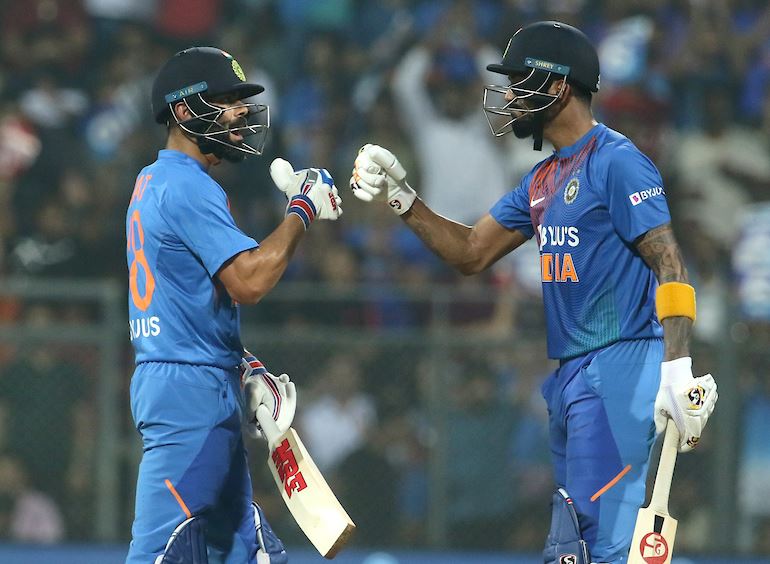 Virat-Kohli-and-Lokesh-Rahul