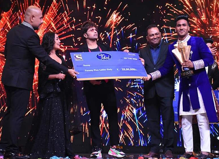 Sunny-Hindustani-Singer