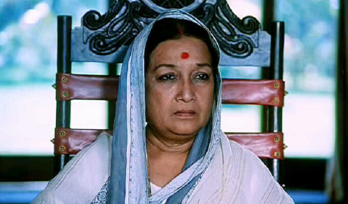 Dina-Pathak-Biography