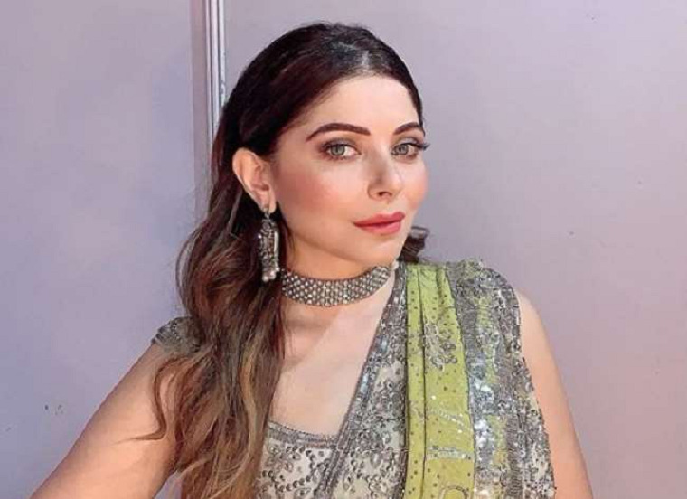 Kanika-Kapoor-