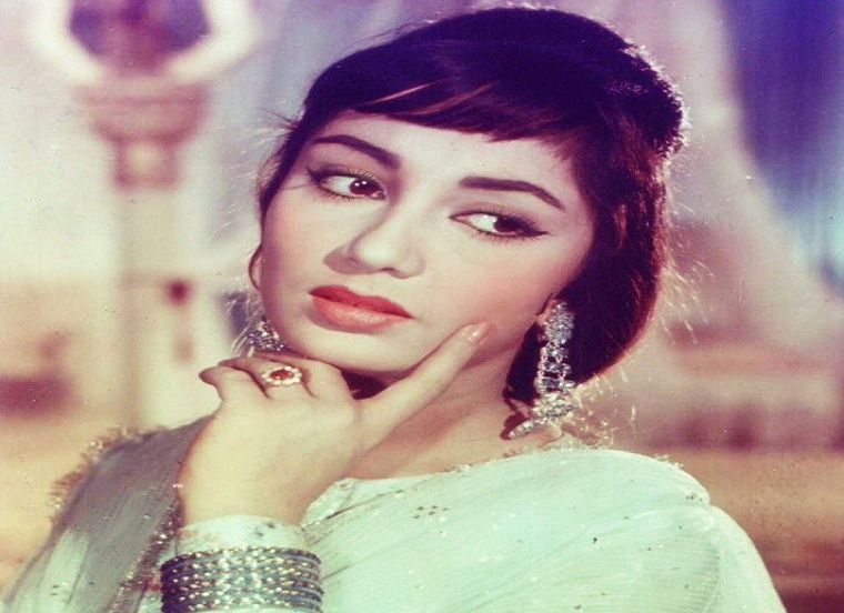 interesting-life-story-of-veteran-bollywood-actress-sadhna