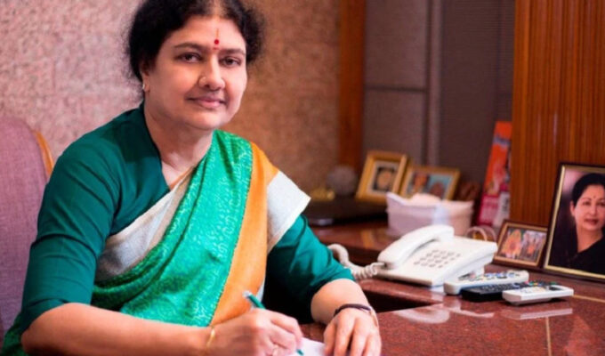 Sasikala-Politics-Resign