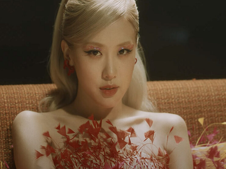 Korean-Kiwi-Singer-Roje
