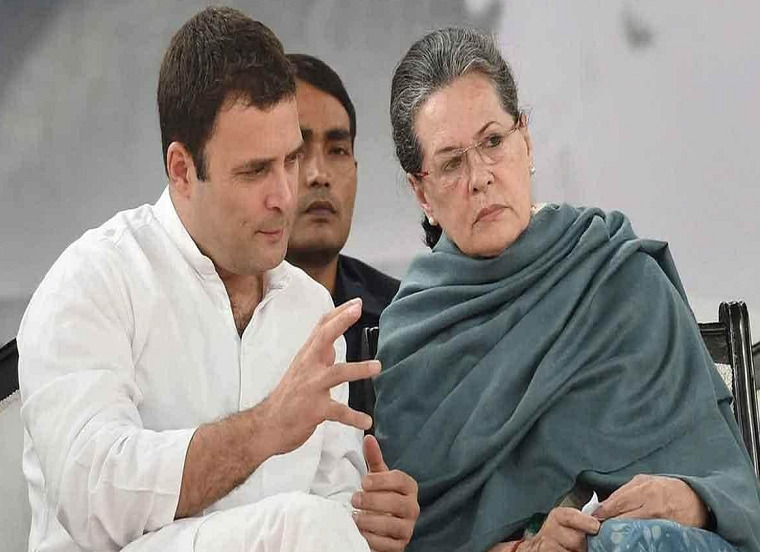Rahul-and-Sonia-Gandhi-