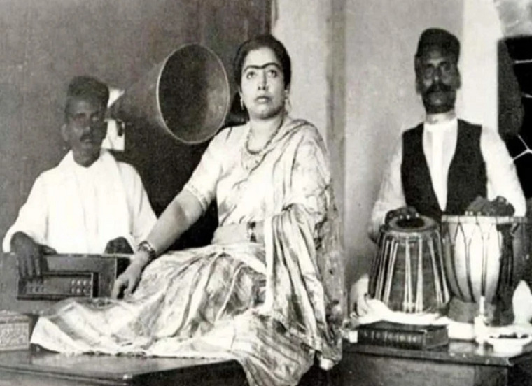 Singer-Gauhar-Jaan