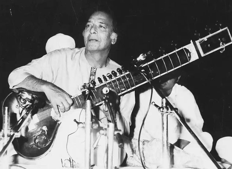 Ustad-Vilayat-Khan