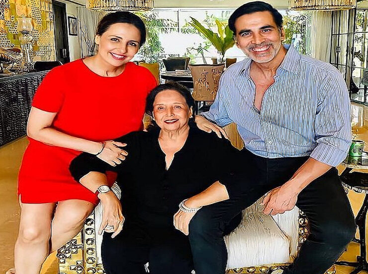 Akshay-Kumar-Mother-Death