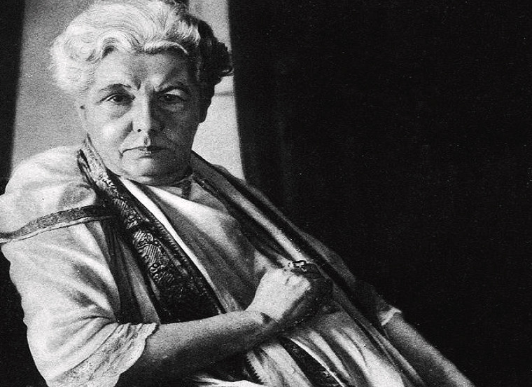 Annie-Besant-