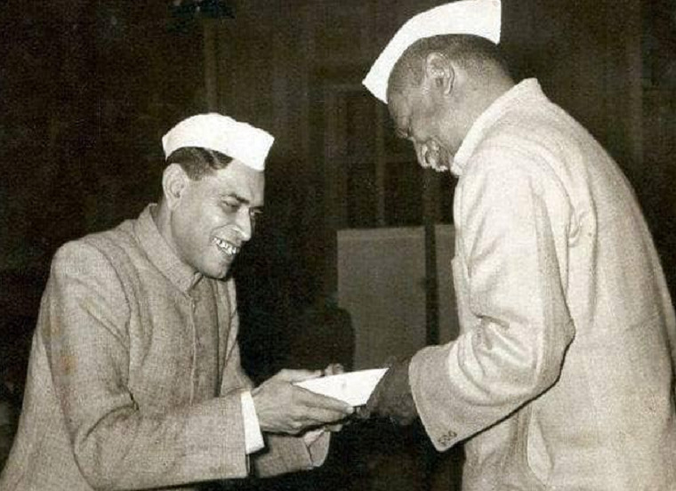 Ramdhari-Singh-Dinkar-