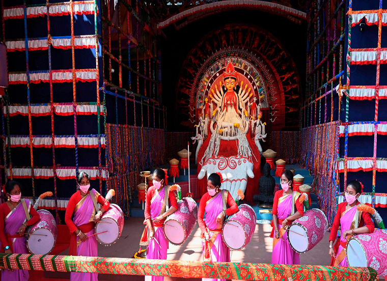 Bengal-Barir-Durga-Puja-