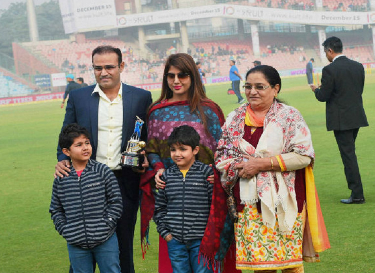 Virender-Sehwag-Family
