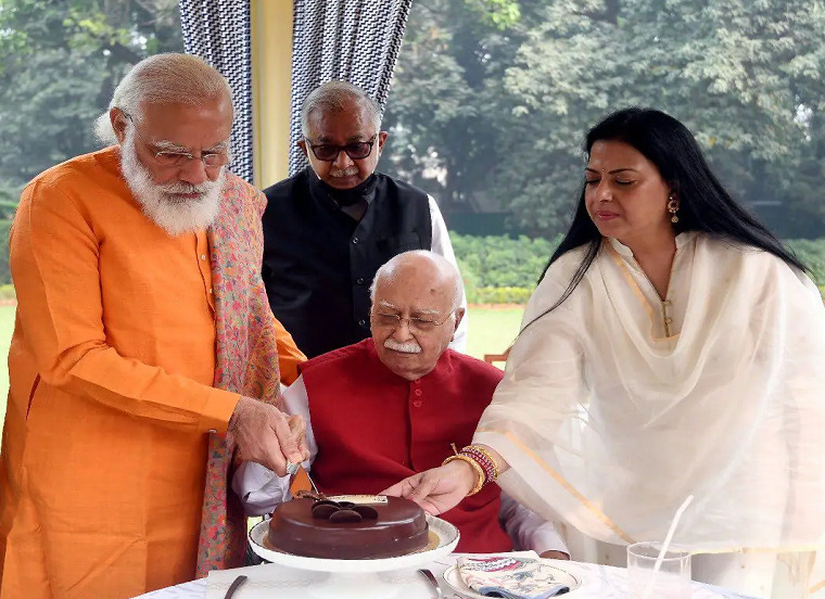 LK-Advani-and-Modi