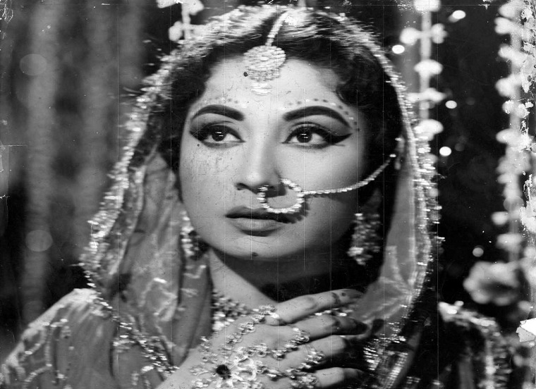 Actress-Meena-Kumari