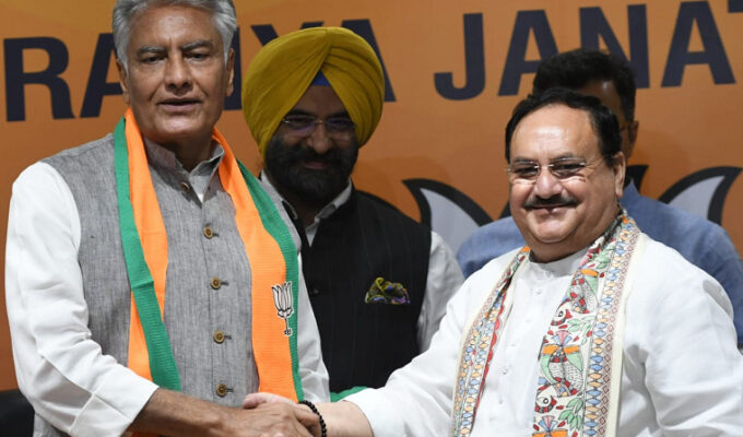 Sunil-Jakhar-Joins-BJP